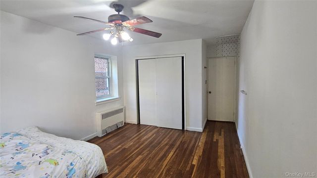 44-69 Kissena Boulevard 4M, Flushing, NY 11355