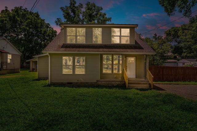 119 Coles Ferry Rd, Gallatin, TN 37066