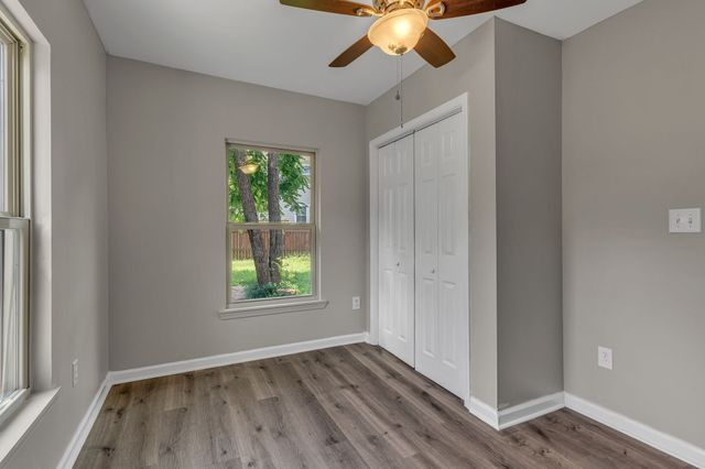 119 Coles Ferry Rd, Gallatin, TN 37066