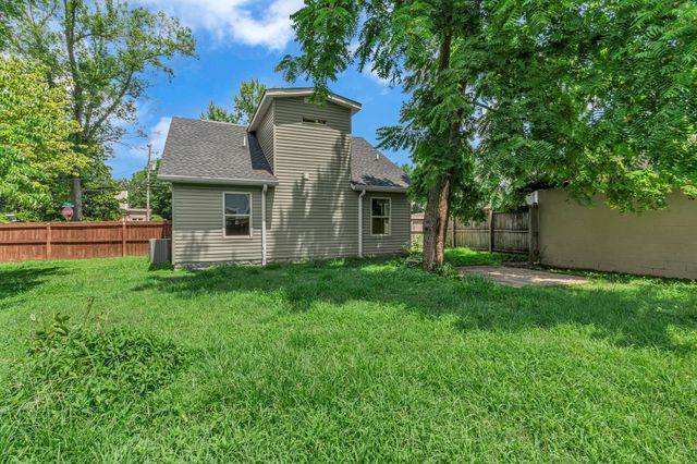 119 Coles Ferry Rd, Gallatin, TN 37066