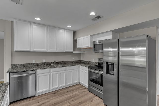 119 Coles Ferry Rd, Gallatin, TN 37066