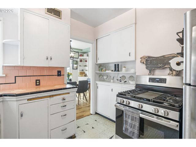 3303 Se 129TH Ave, Portland, OR 97236
