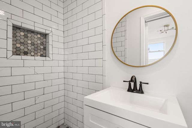 1261 GALLATIN ST NE, Washington, DC 20017