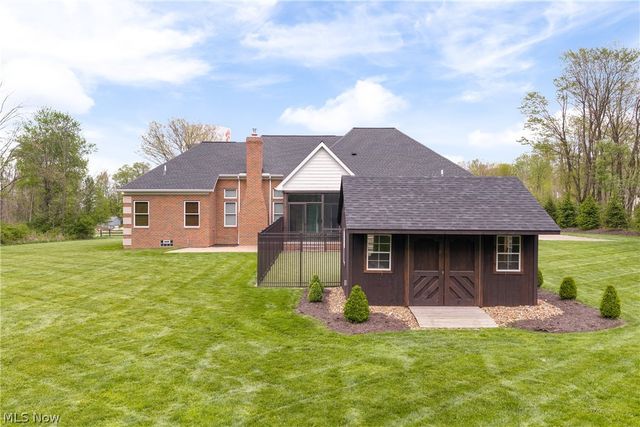 8622 Hunters Ridge Run, Wadsworth, OH 44281