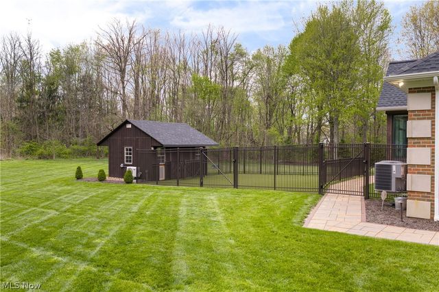 8622 Hunters Ridge Run, Wadsworth, OH 44281