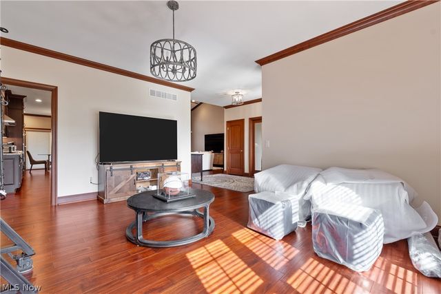 8622 Hunters Ridge Run, Wadsworth, OH 44281