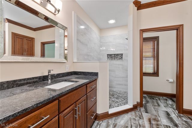 8622 Hunters Ridge Run, Wadsworth, OH 44281
