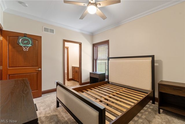 8622 Hunters Ridge Run, Wadsworth, OH 44281