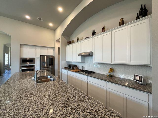 12318 Upton Park, San Antonio, TX 78253