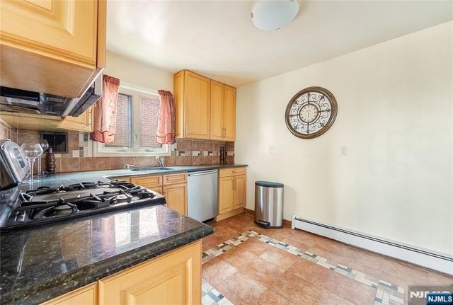 261 10th Street, Palisades Park, NJ 07650