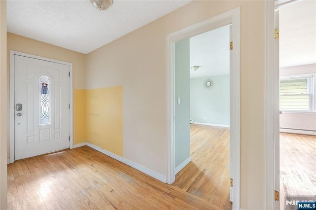 261 10th Street, Palisades Park, NJ 07650