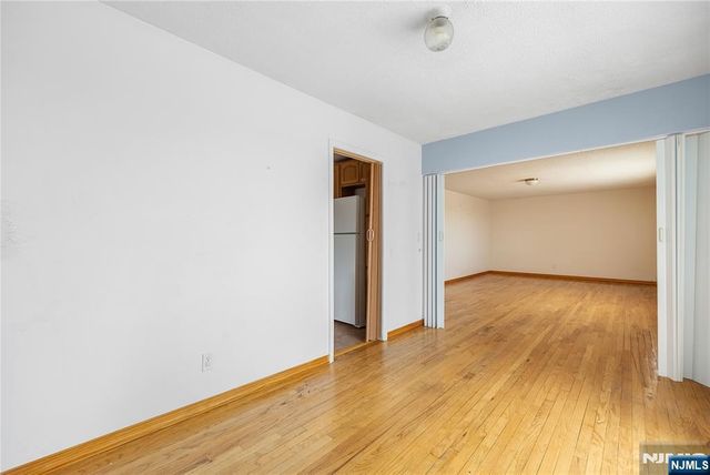 261 10th Street, Palisades Park, NJ 07650