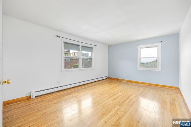 261 10th Street, Palisades Park, NJ 07650