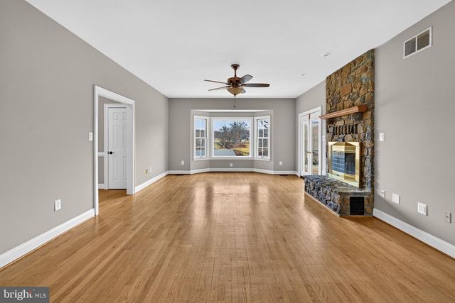 17130 QUAIL CREEK CIR, Hamilton, VA 20158