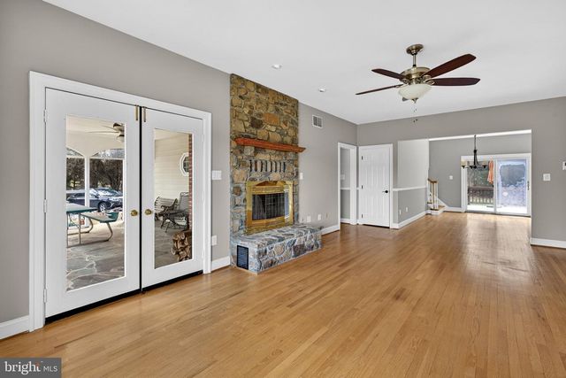 17130 QUAIL CREEK CIR, Hamilton, VA 20158