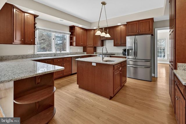 17130 QUAIL CREEK CIR, Hamilton, VA 20158