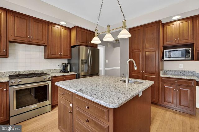 17130 QUAIL CREEK CIR, Hamilton, VA 20158