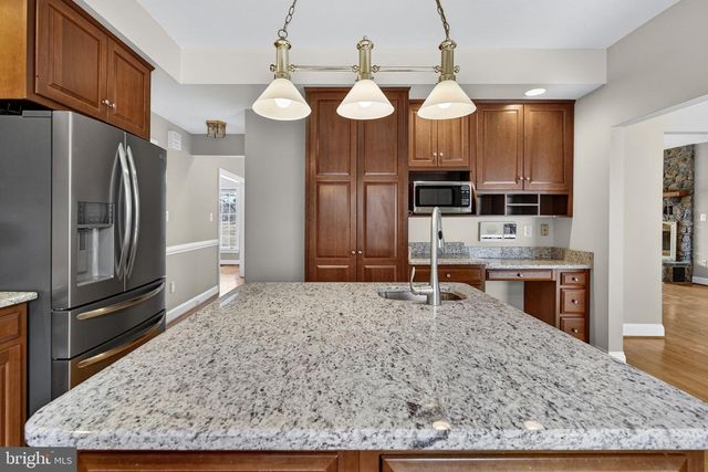 17130 QUAIL CREEK CIR, Hamilton, VA 20158