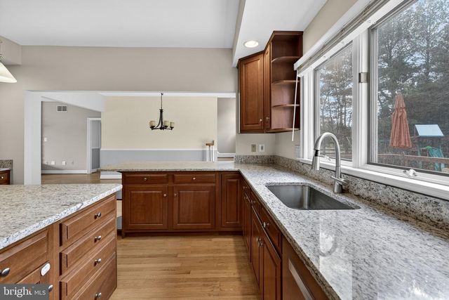 17130 QUAIL CREEK CIR, Hamilton, VA 20158