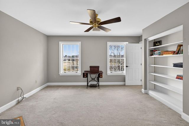 17130 QUAIL CREEK CIR, Hamilton, VA 20158