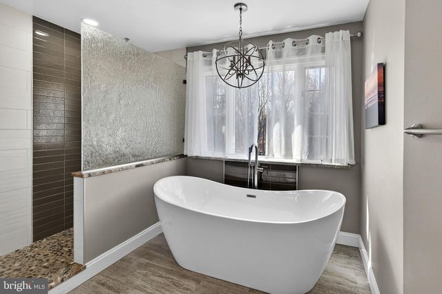 17130 QUAIL CREEK CIR, Hamilton, VA 20158