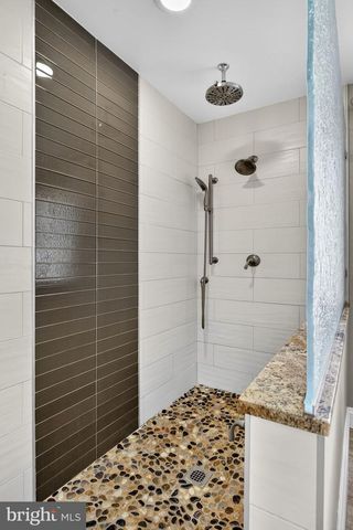 17130 QUAIL CREEK CIR, Hamilton, VA 20158