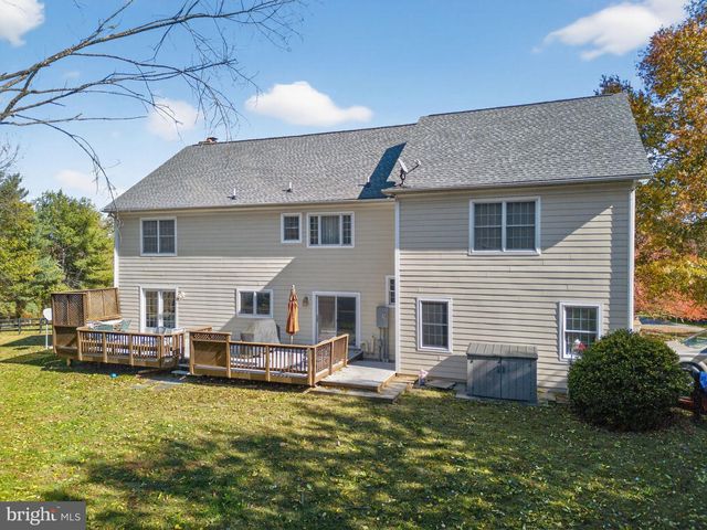 17130 QUAIL CREEK CIR, Hamilton, VA 20158