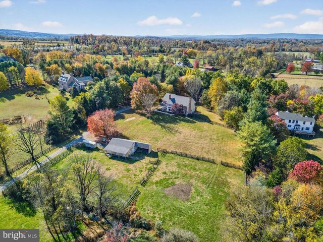 17130 QUAIL CREEK CIR, Hamilton, VA 20158