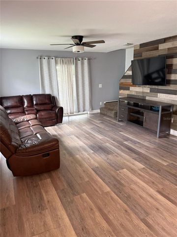 2235 FLUORSHIRE DRIVE, Brandon, FL 33511