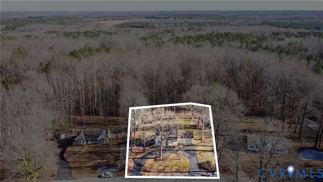 10121 Old Quarter Ln, New Kent, VA 23124