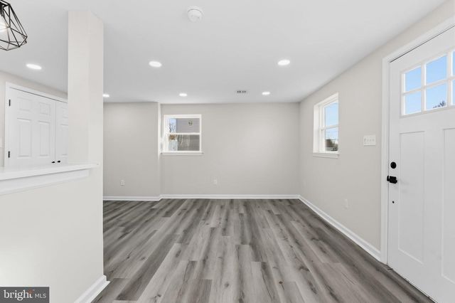 8 DELMAR ST, New Castle, DE 19720