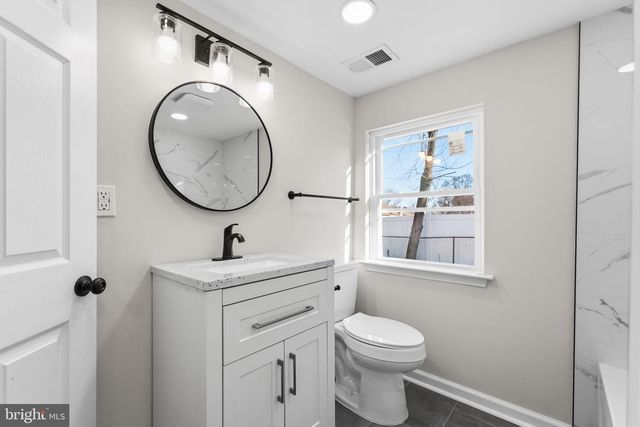 8 DELMAR ST, New Castle, DE 19720