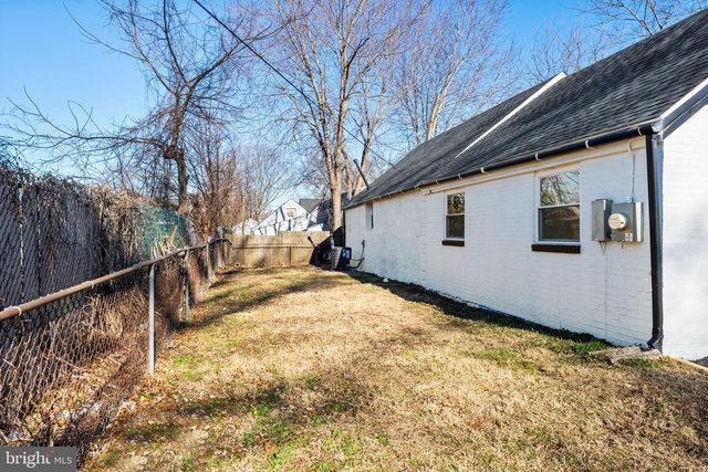 8 DELMAR ST, New Castle, DE 19720