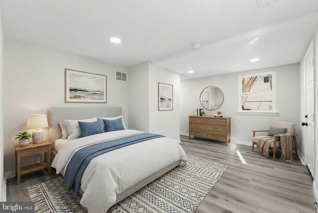 8 DELMAR ST, New Castle, DE 19720