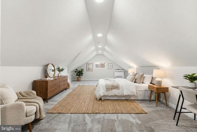 8 DELMAR ST, New Castle, DE 19720