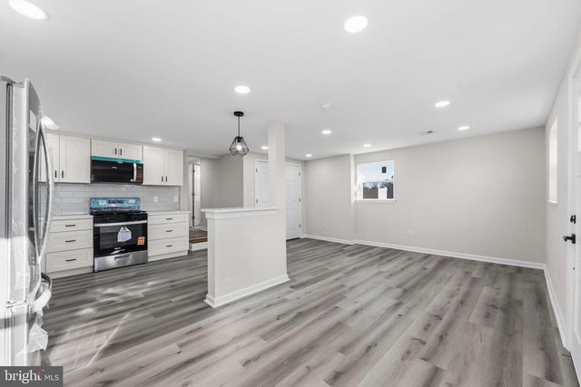 8 DELMAR ST, New Castle, DE 19720