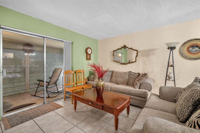 16901 NE 13th Ave 303, Miami, FL 33162