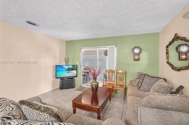 16901 NE 13th Ave 303, Miami, FL 33162