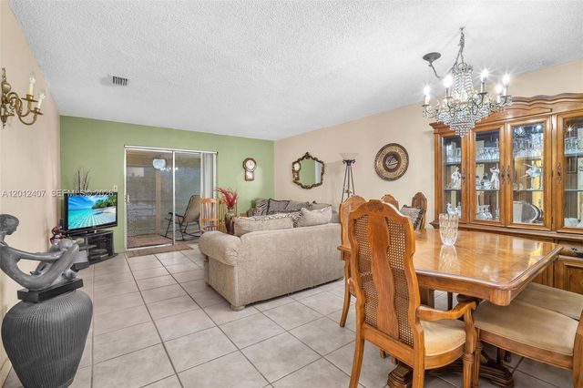 16901 NE 13th Ave 303, Miami, FL 33162