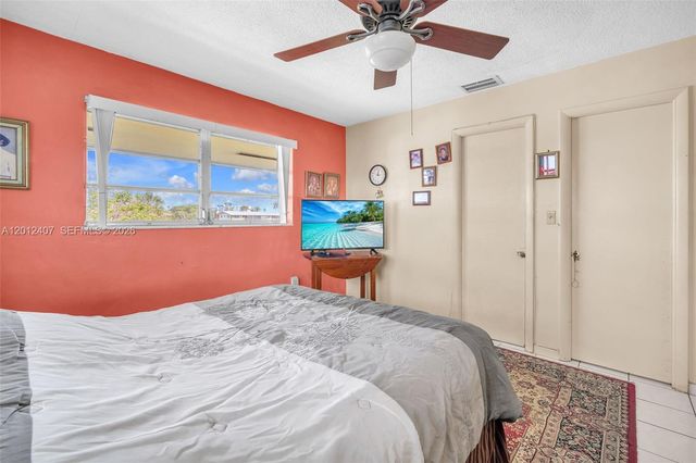 16901 NE 13th Ave 303, Miami, FL 33162