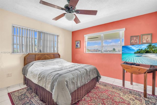 16901 NE 13th Ave 303, Miami, FL 33162