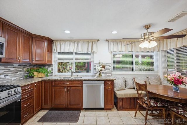 24318 Pantera Ct, Murrieta, CA 92562