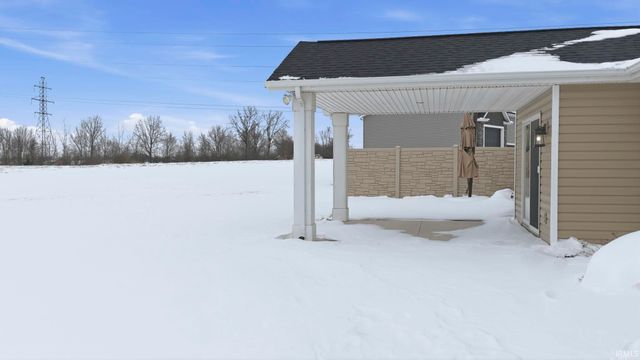 9198 River Hollow Cove, Fort Wayne, IN 46835