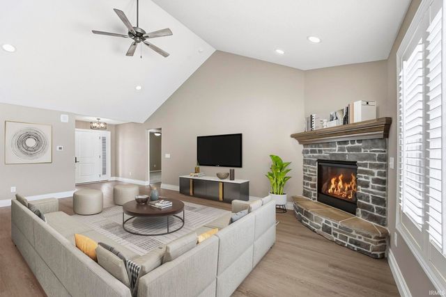 9198 River Hollow Cove, Fort Wayne, IN 46835