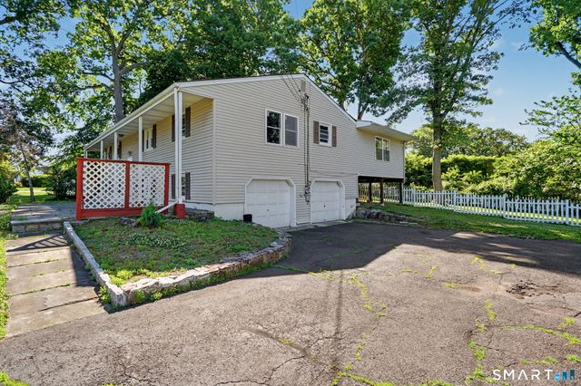 27 Karen Drive, Norwalk, CT 06851