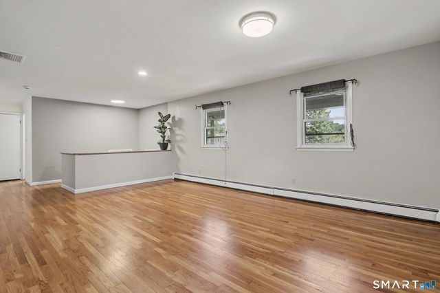27 Karen Drive, Norwalk, CT 06851