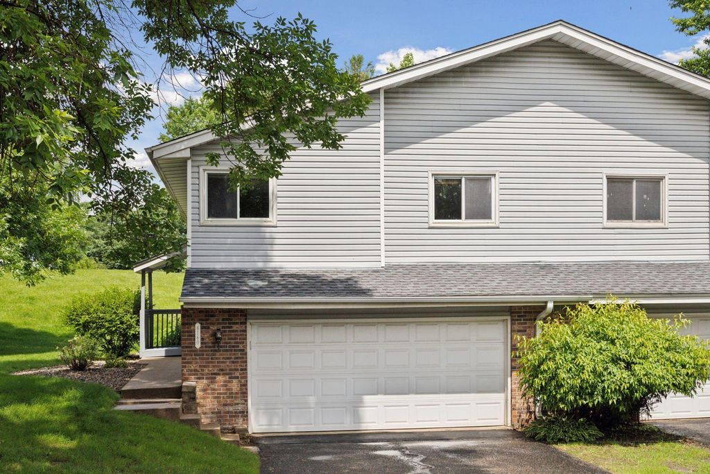 6160 Creek View Ridge, Minnetonka, MN 55345