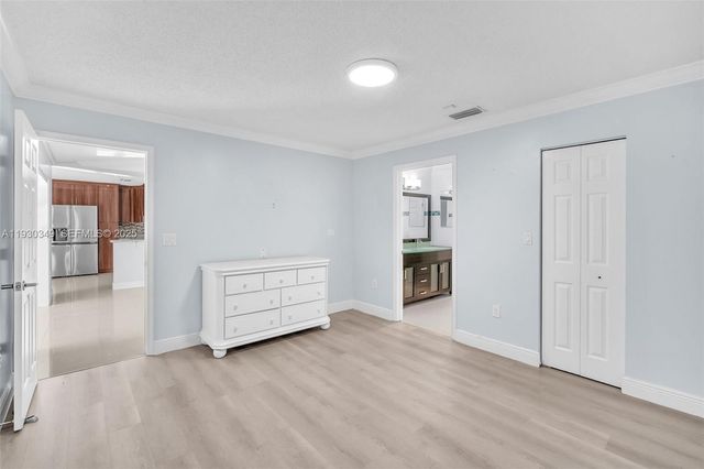 8300 NW 201st St, Hialeah, FL 33015