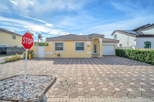 8300 NW 201st St, Hialeah, FL 33015