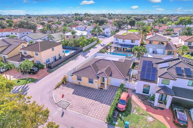 8300 NW 201st St, Hialeah, FL 33015